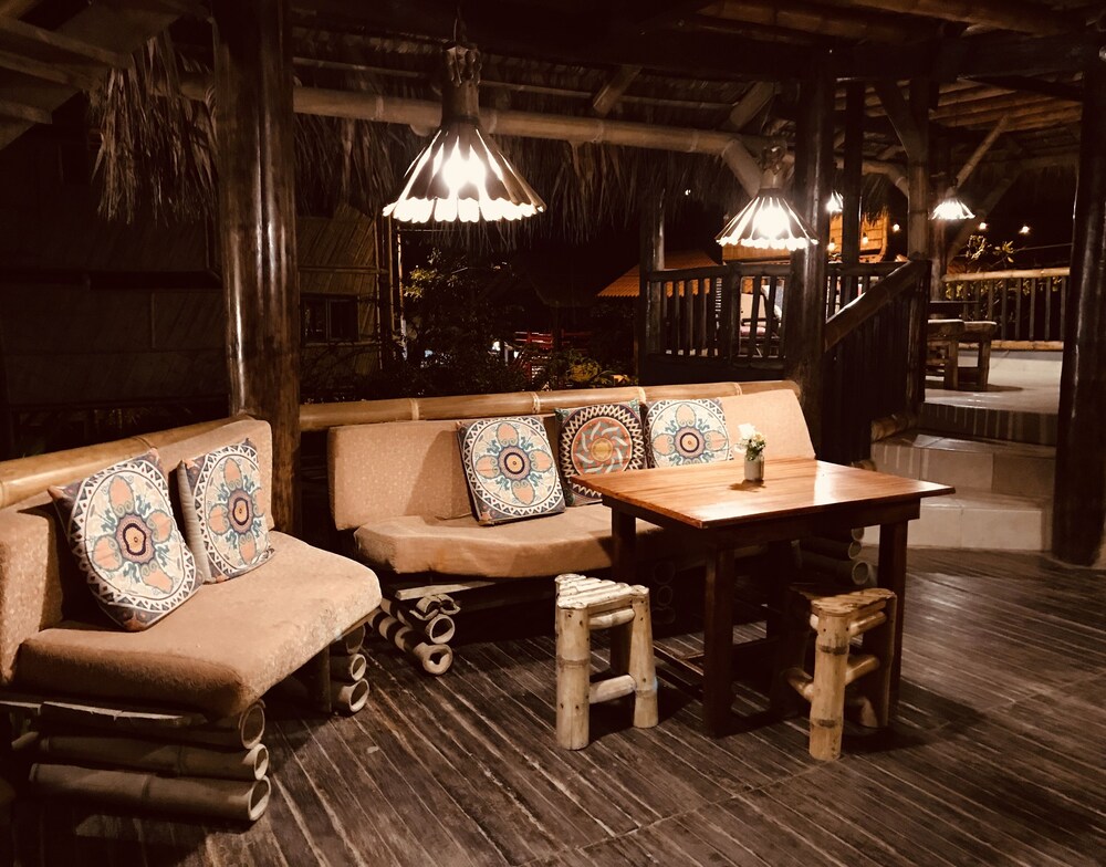 La Facha Hostel Restaurant Surf