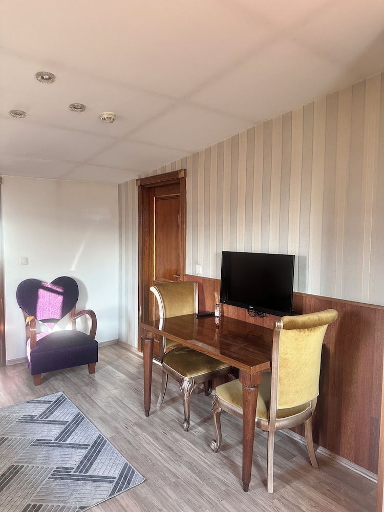 Centre Suites Taksim - Image 54