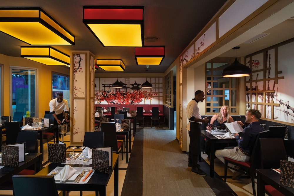 Jamaica Vacations - Hotel Riu Palace Tropical Bay - All Inclusive - Property Image 8