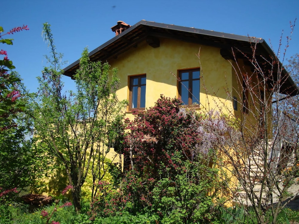 Apartment in Bonvicino CN view 4