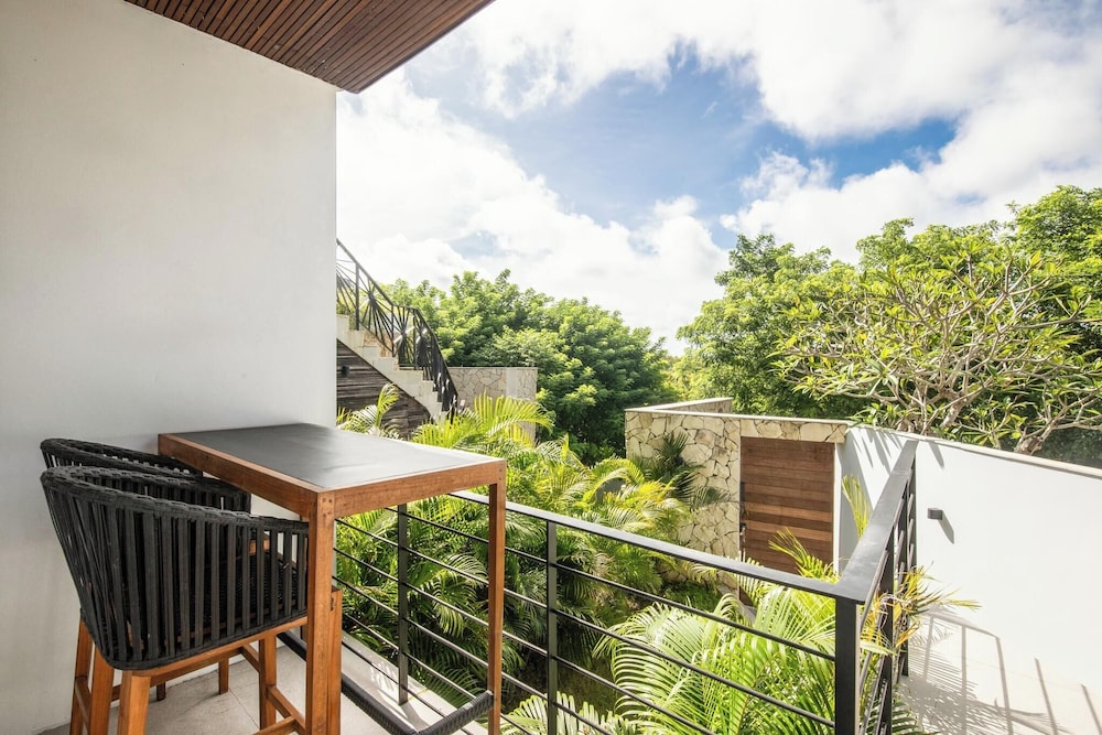 Stunning 6BR Villa 5 Mins to Bingin