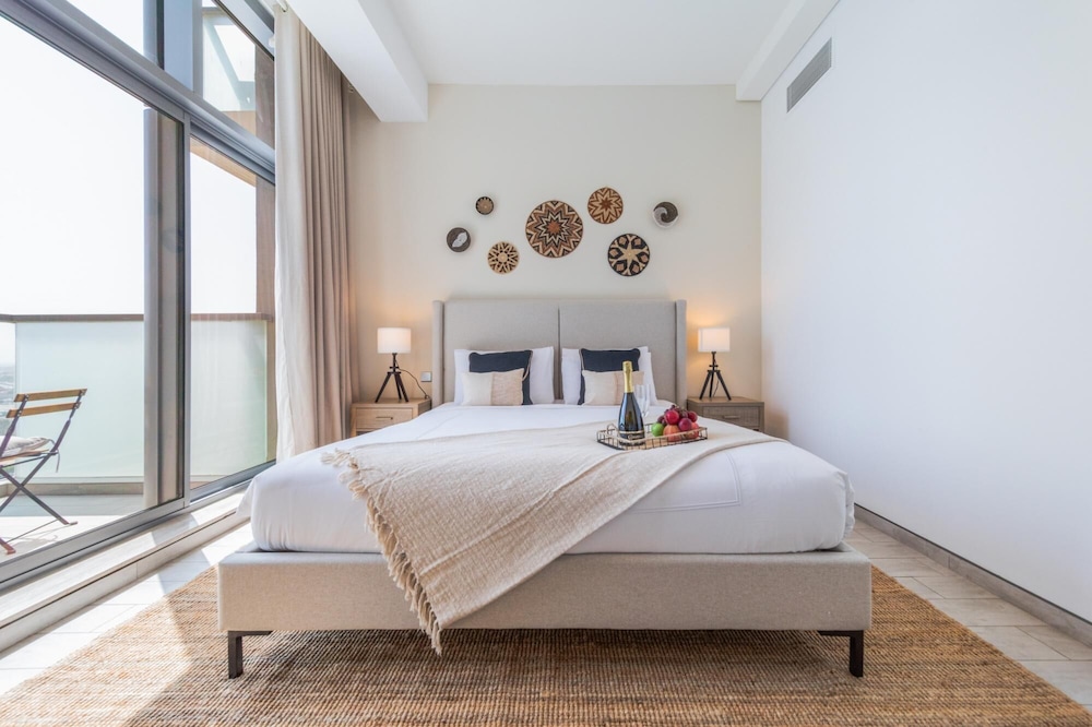 DXB - The Atria Residences - 1404 - DT