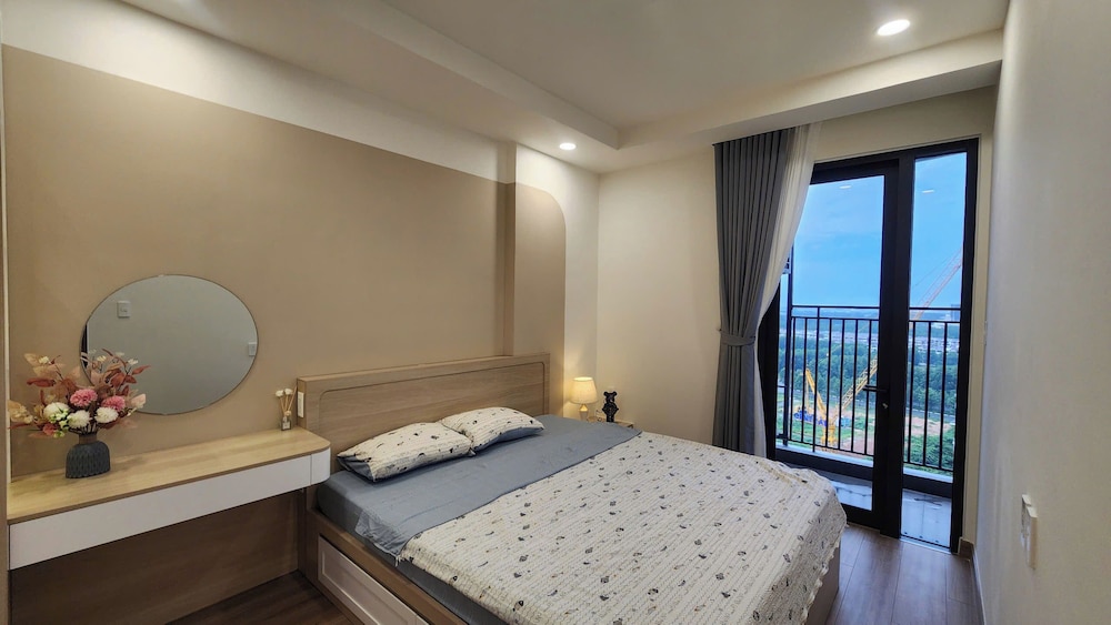 Homie's The Glory Apartment
