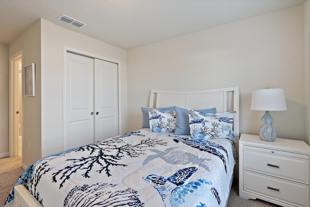 Windsor Cay Resort 5 Bedroom Townhome with Pool 5 Townhouse