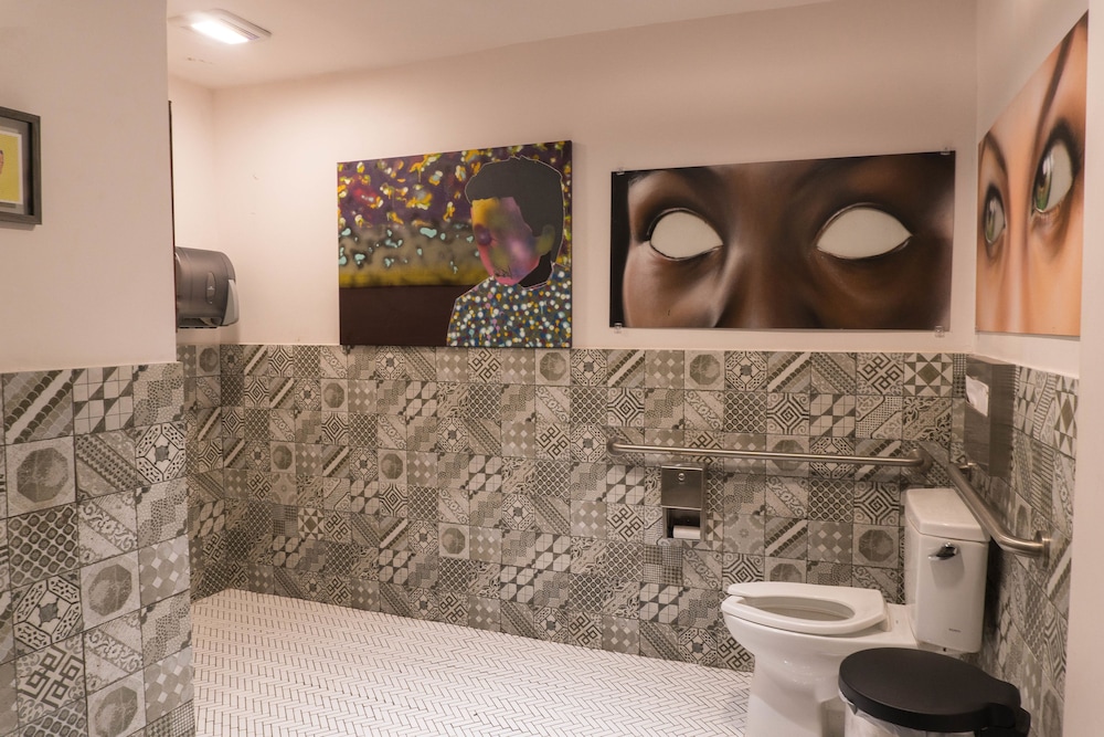 House of Trestles - Hostel