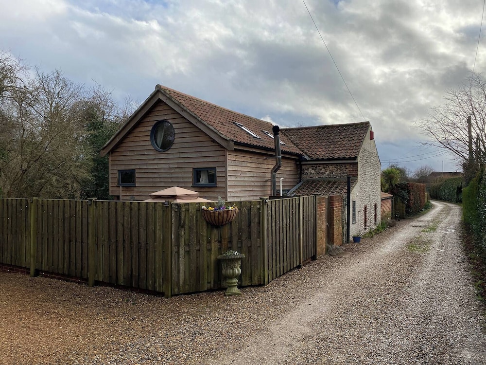 Stone Cottage Norfolk , Lovely Family Cottage