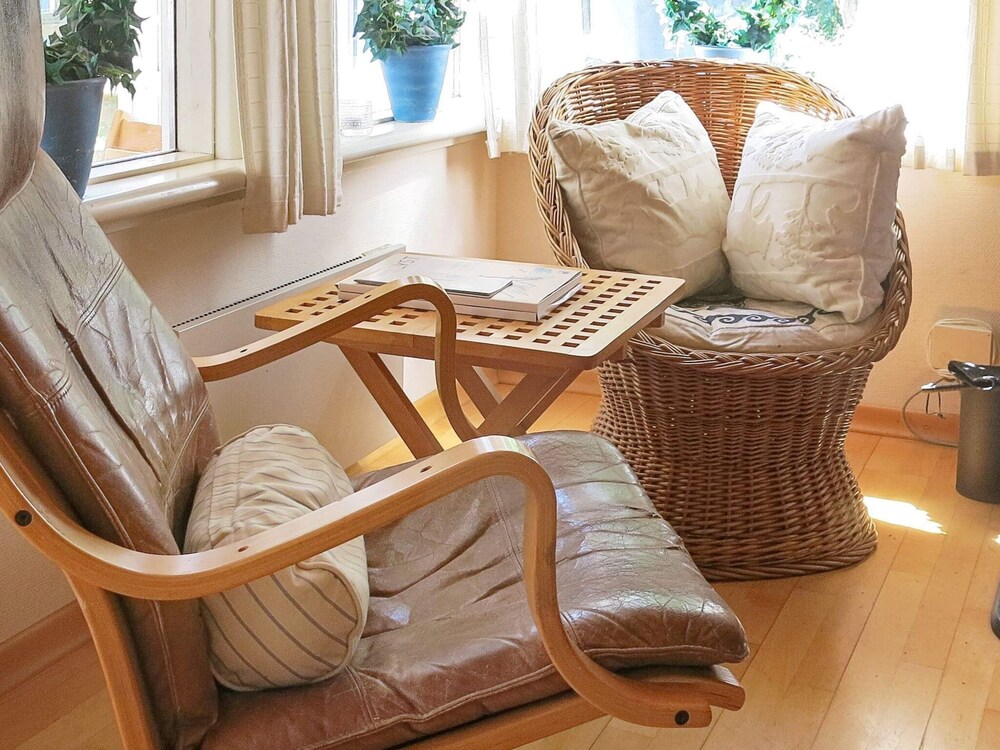 Seaside Retreat-by Traum