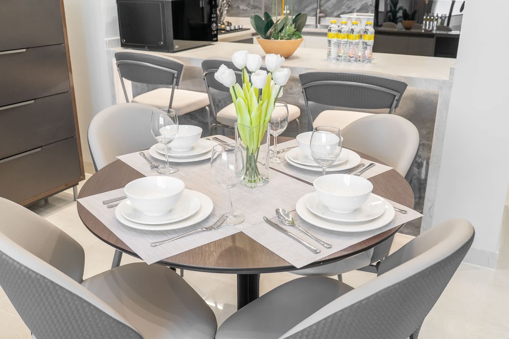 Fabulous and Spacious 2BR in Nobles Tower