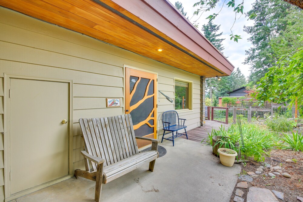 Sandpoint Vacations - 12 Mi to Schweitzer: Spacious Home w/ Deck! - Property Image 20