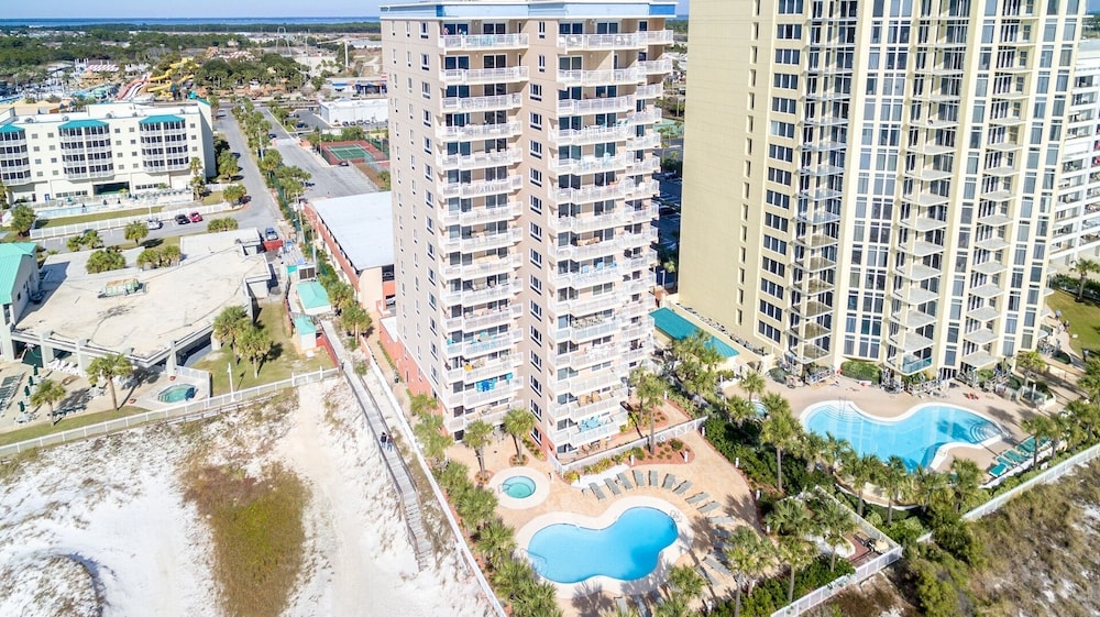 Destin Towers 113 2 Bedroom Condo