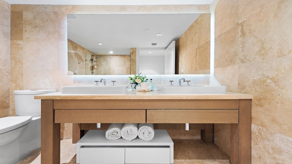 Luxury Vacation Rentals at 1 Hotel & Homes by LRMB