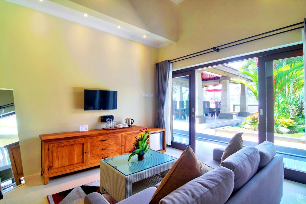 Sari Sasih Hillside By Reccoma