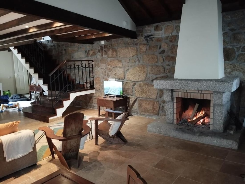 Casa dos Livros - Guest House