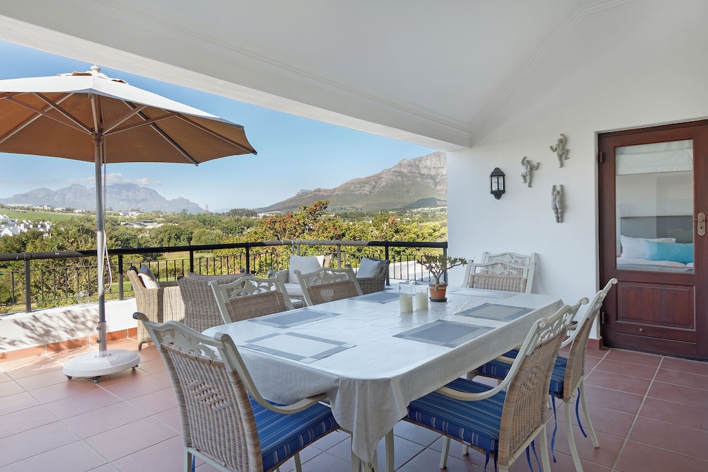 Winelands Golf Lodges at De Zalze