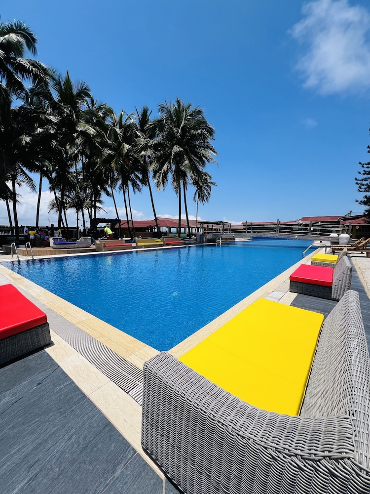 Ocean Drive Beach Resort view 5