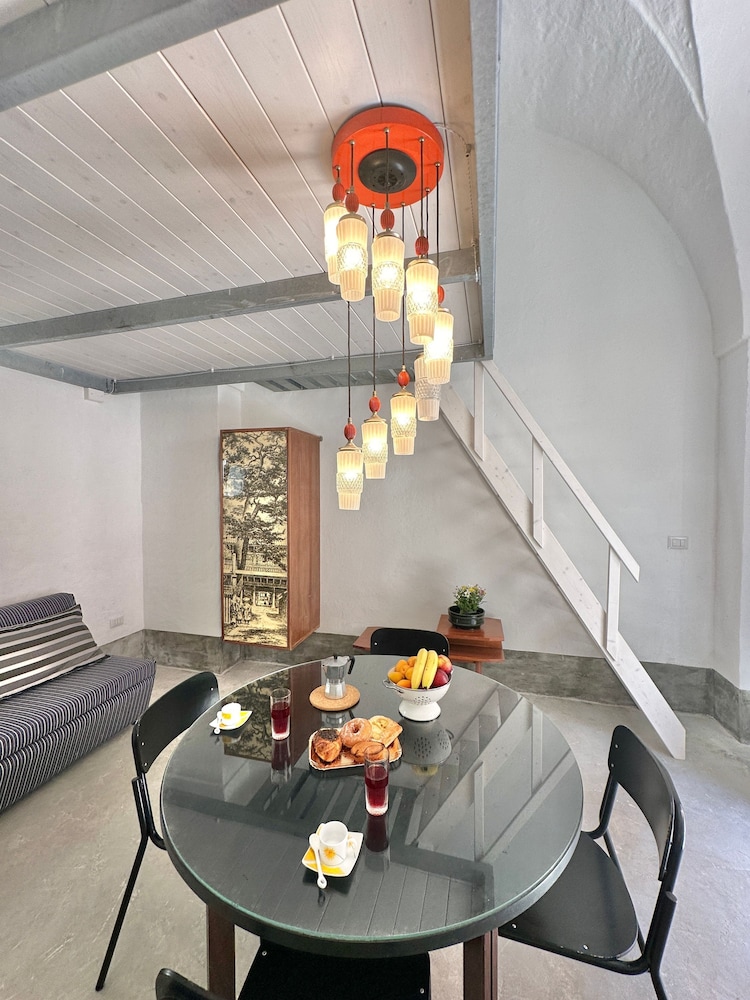 Lu Parmientu With 1 Bedrooms and 1 Bathrooms