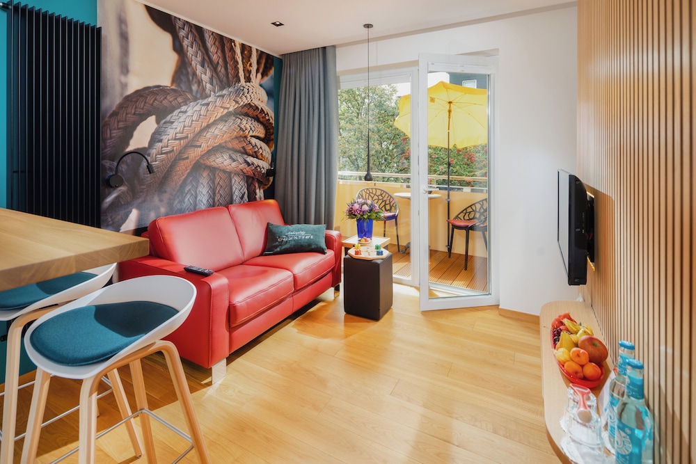 ney.land apartments