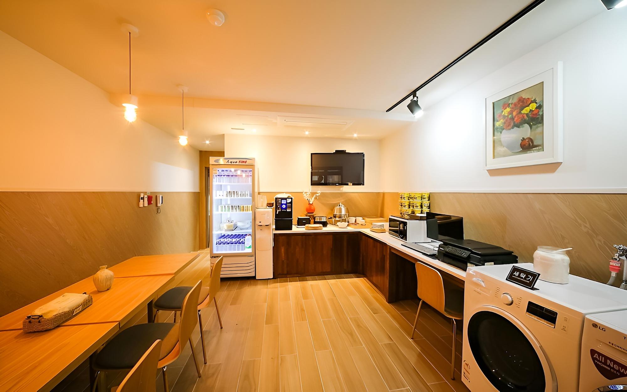 Gwangyang Lagom Design Hotel view 2