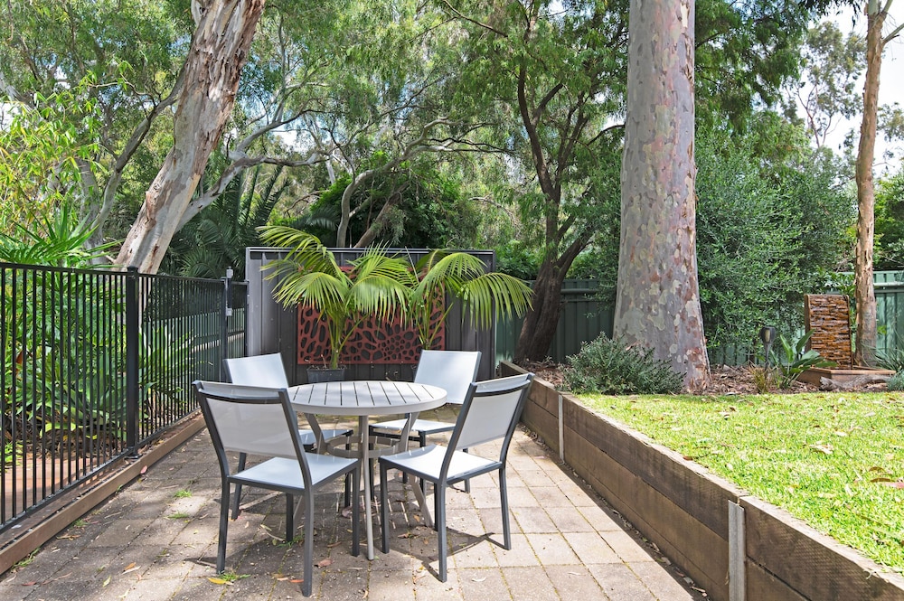 Home Among the Gum Trees