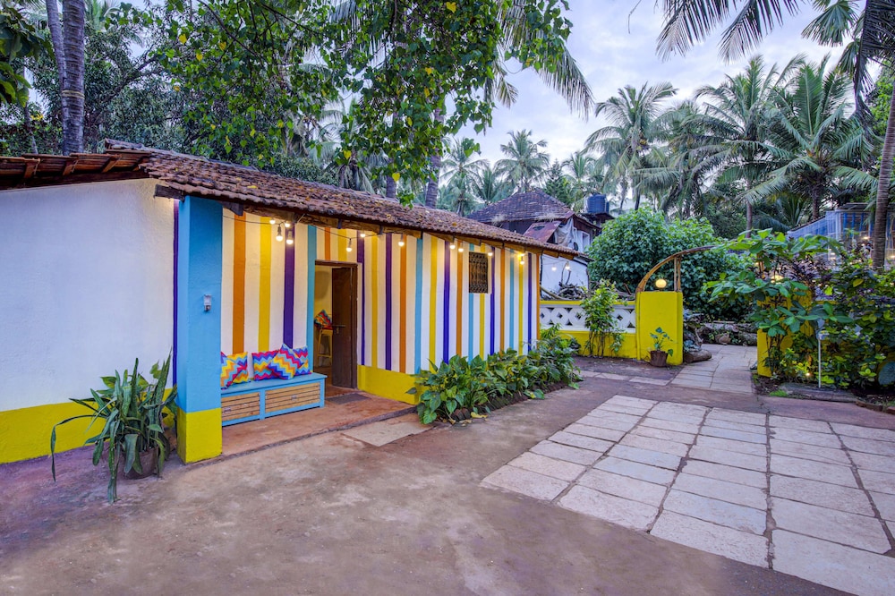 goSTOPS Lite Goa, Calangute