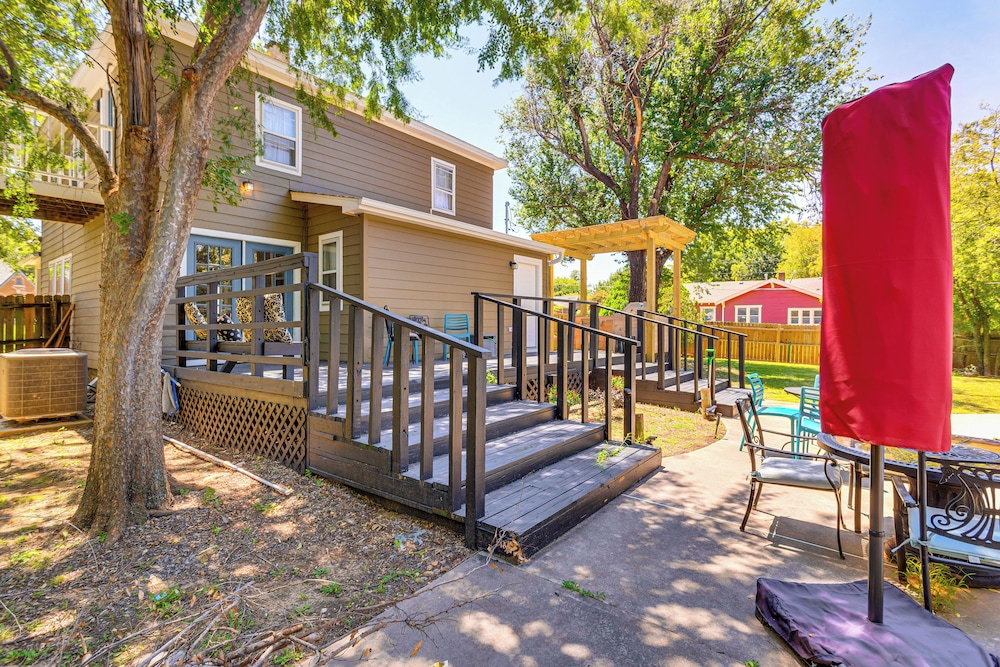 3 Mi to Dtwn Okc: Pet-friendly Paseo Gem!