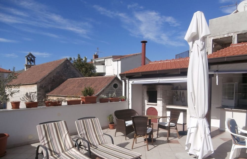 Klaudijas Charming Apartments & Rooms