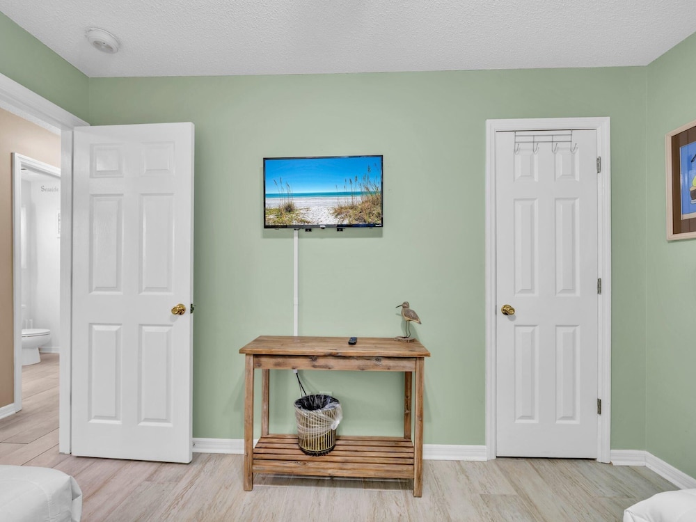 Beachside Villas 1211