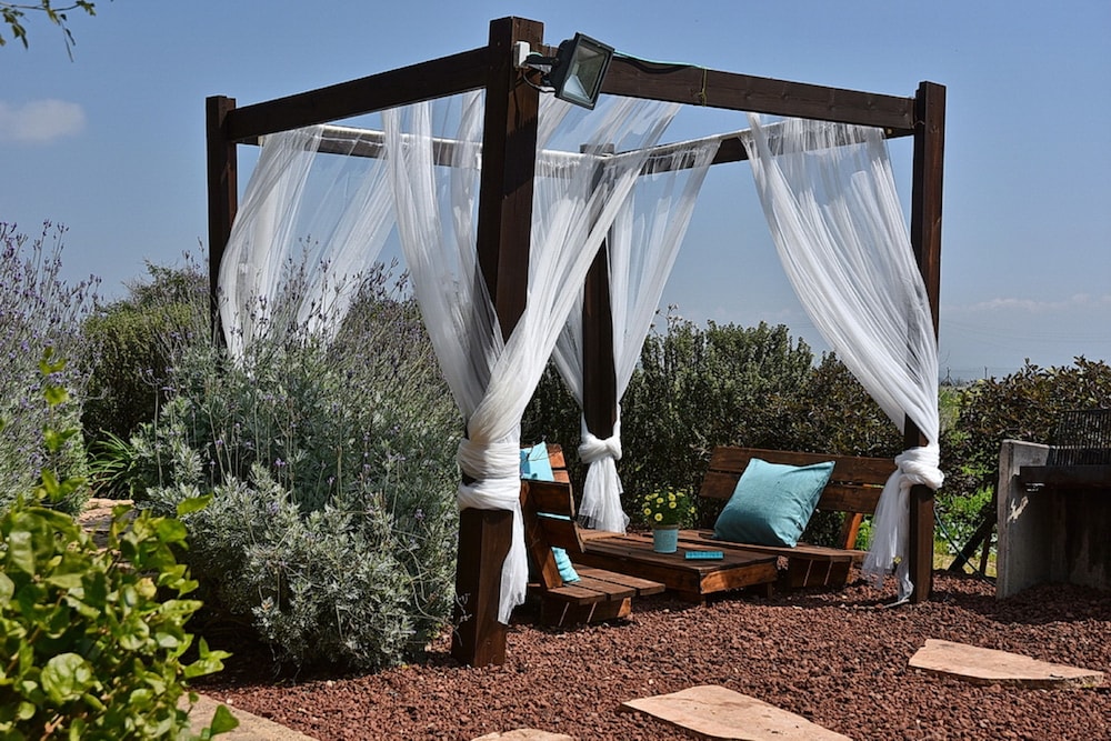 Mul Kineret Suites