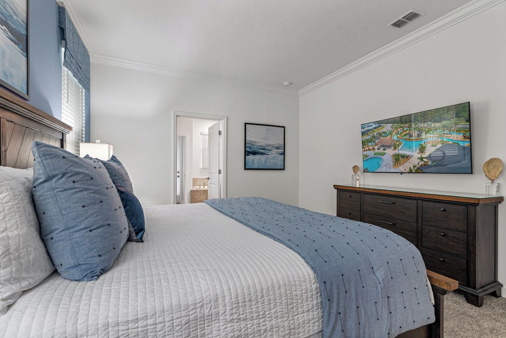 8BR Villa - Game Room & Themed Rooms