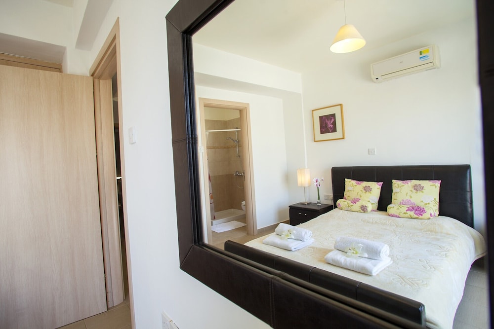 Protaras Villa Cemelia