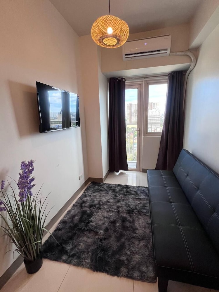 COAST RESIDENCES