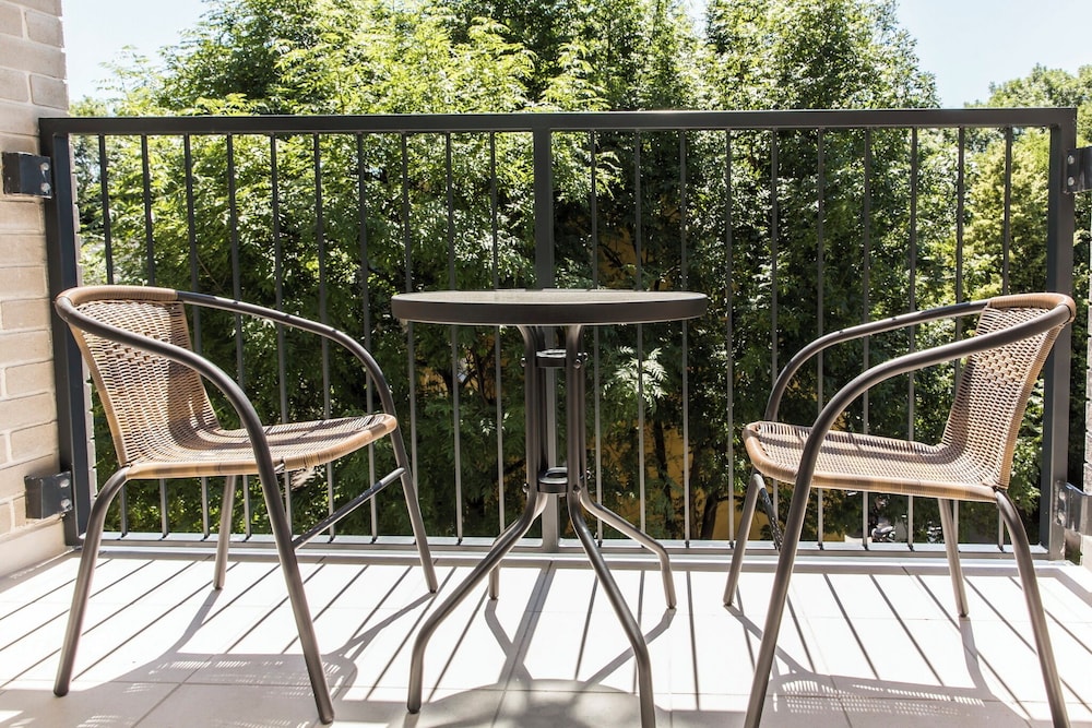 Piedmont House view 3