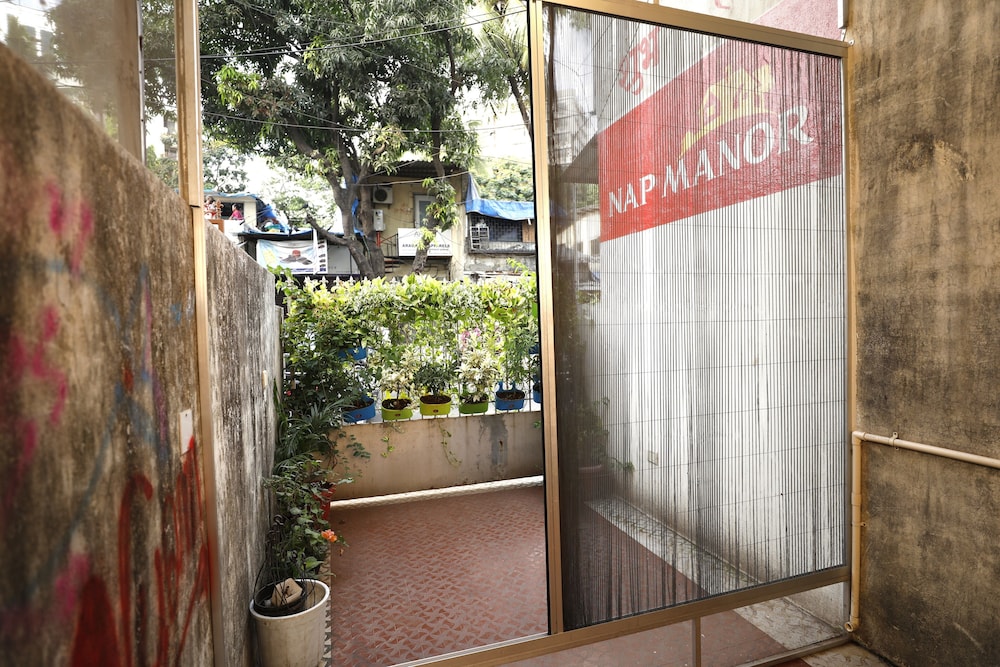 Nap Manor Hostels