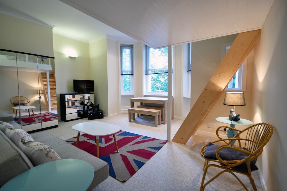 Westcliff Hideout view 5