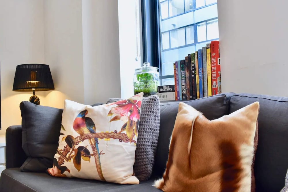 Stylish 1 Bedroom Apartment in Vibrant Potts Point