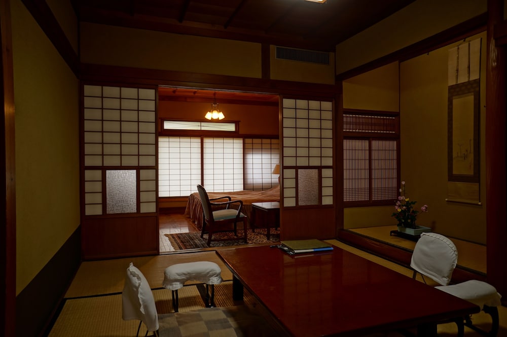 Meisho Sansuien - Yuda Onsen -
