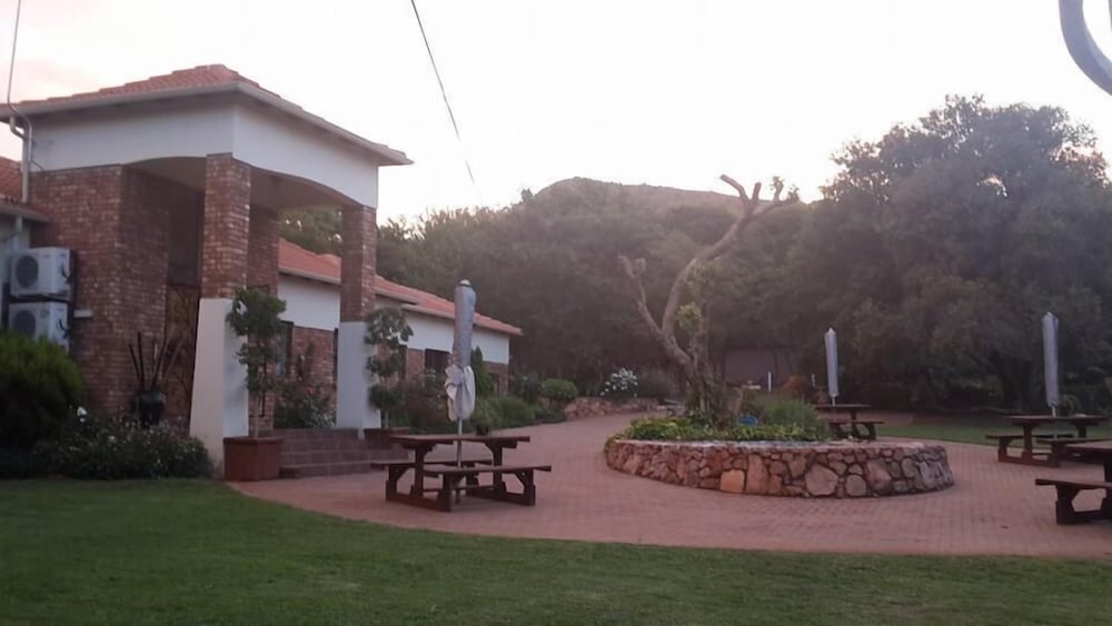 Le Bougainville Guest House