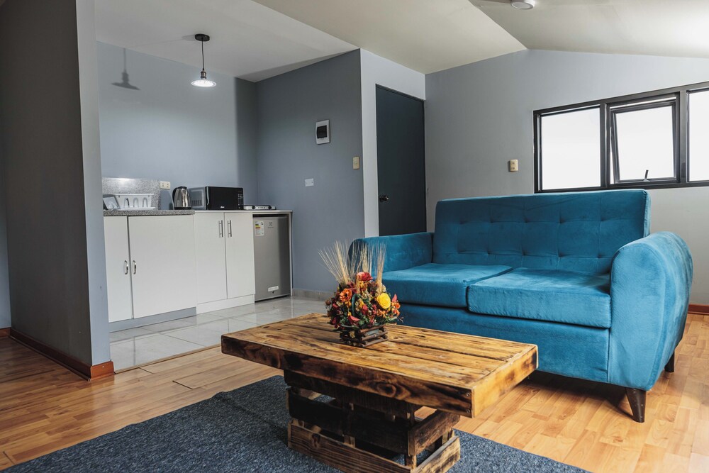 San Pedro Apartments