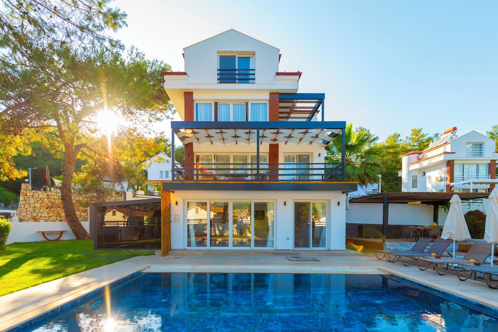 Tala Villa 1 view 5