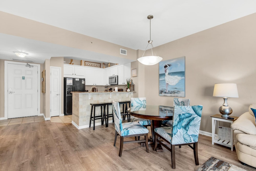 Palms Resort #2605 Jr 2BR