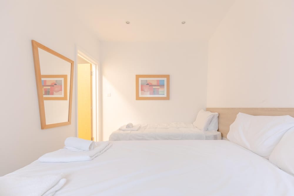 Bright and Spacious 1BD Flat - Camden