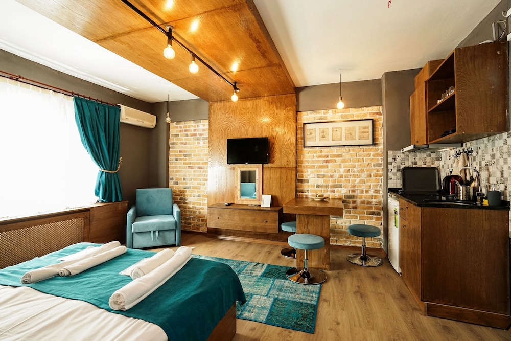 Cube Suitler - Image 24