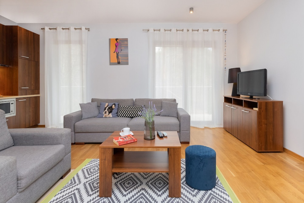 4 Pory Roku Jastrzębia Góra by Renters