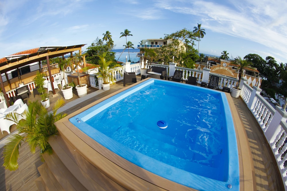 Hotel FrioHot Hotel - Image 1