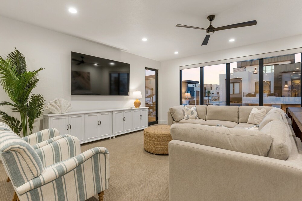Lula Cove 7 Bedroom Home