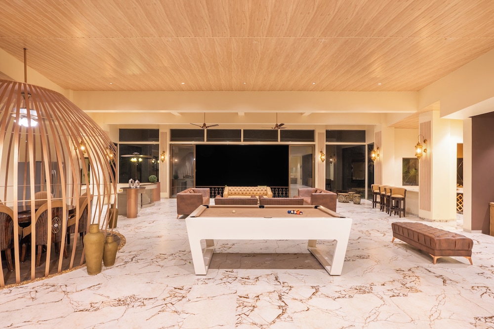 Amarjas Mountain Crest Villa