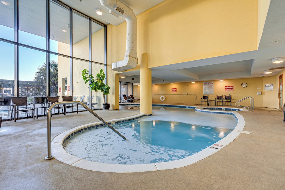 Relax By the Beach: Gulf Coast Condo w/ Ocean View