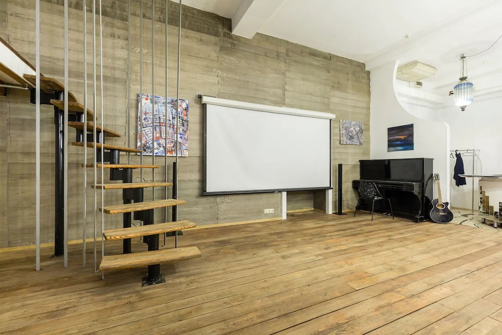 meeting & event spaces