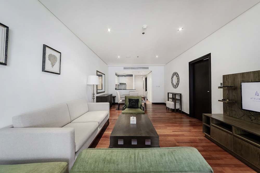 Exotic Apartments at Royal Amwaj