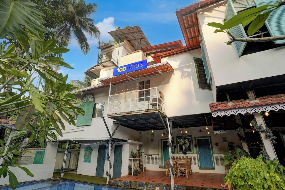 FabHotel Golden Nest Deluxe Resort